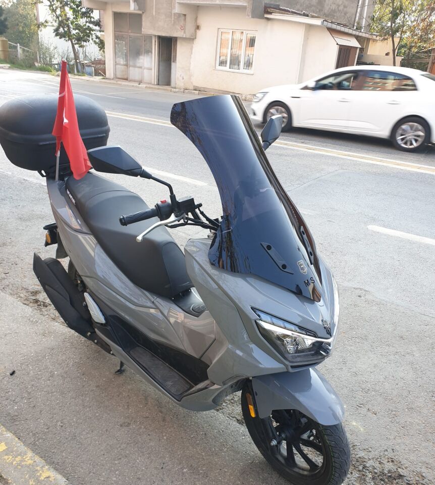 MOTOCAM Mondial Strada 125 Ön Cam 2023-2026 Model 75cm Siyah Renkli 4mm UZUN