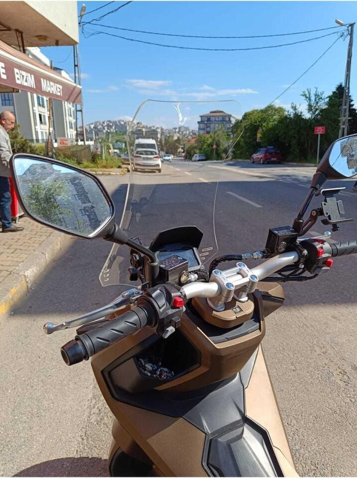 MOTOCAM Yuki Adventure 150 Ön Cam 2023-2026 Model 65cm Şeffaf Renkli 4mm ORTA BOYLU