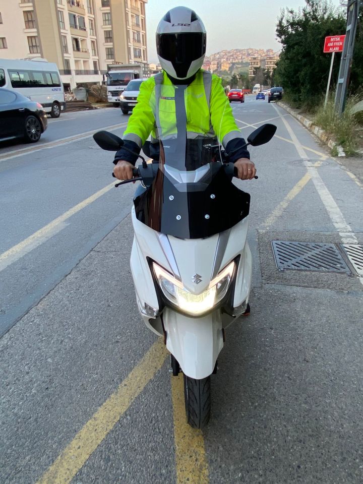 Suzuki Burgman Street Ex 125 Ön Cam 2023-2025 Model 62cm Şeffaf Renkli