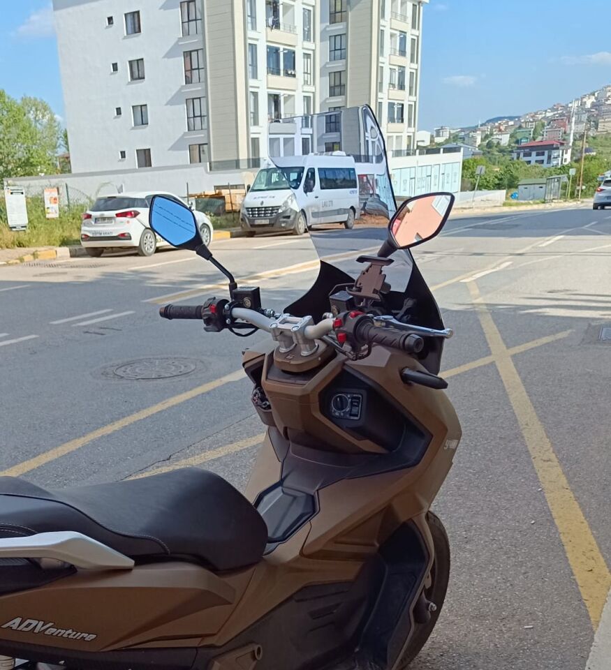 MOTOCAM Yuki Adventure 150 Ön Cam 2023-2026 Model 78cm Füme Renkli 4mm UZUN