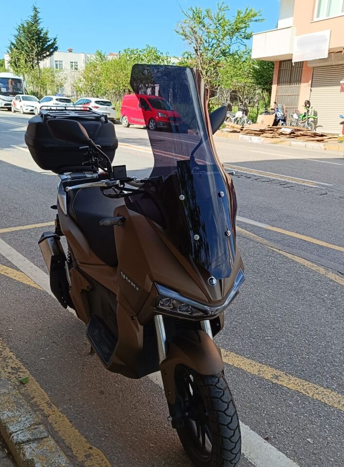 MOTOCAM Yuki Adventure 150 Ön Cam 2023-2026 Model 78cm Siyah Renkli 4mm UZUN