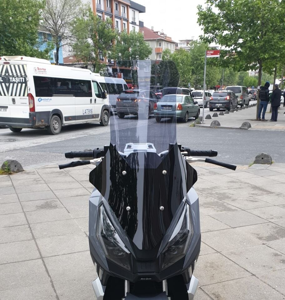 MOTOCAM RMG Moto Gusto Dream 150 Ön Cam 2023-2026 Model 78cm Füme Renkli 4mm UZUN