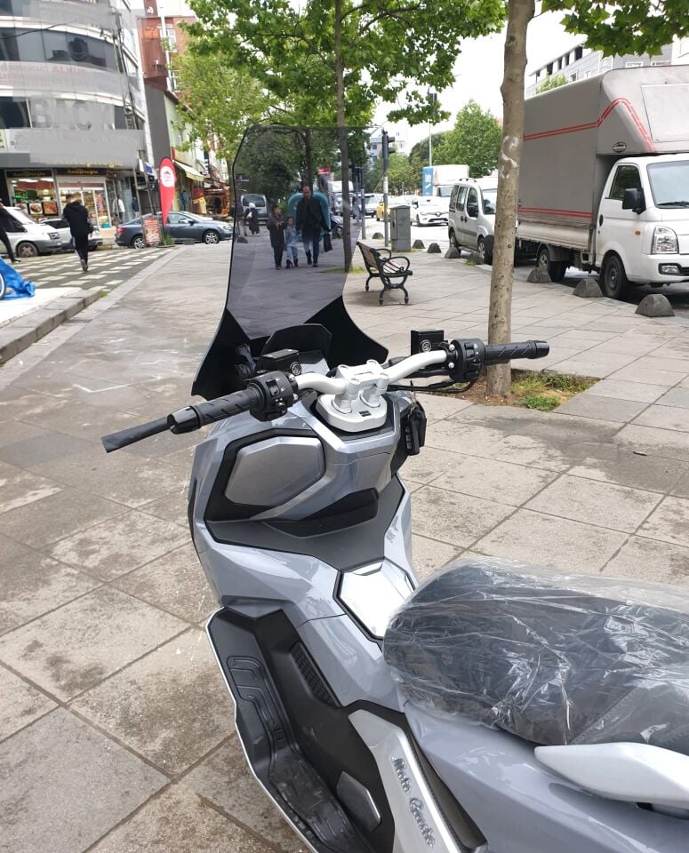 MOTOCAM RMG Moto Gusto Dream 150 Ön Cam 2023-2026 Model 78cm Füme Renkli 4mm UZUN