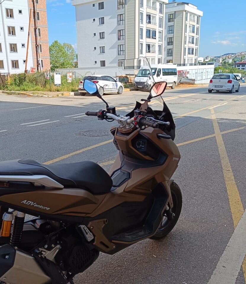 MOTOCAM Yuki Adventure 150 Ön Cam 2023-2026 Model 78cm Şeffaf Renkli 4mm UZUN