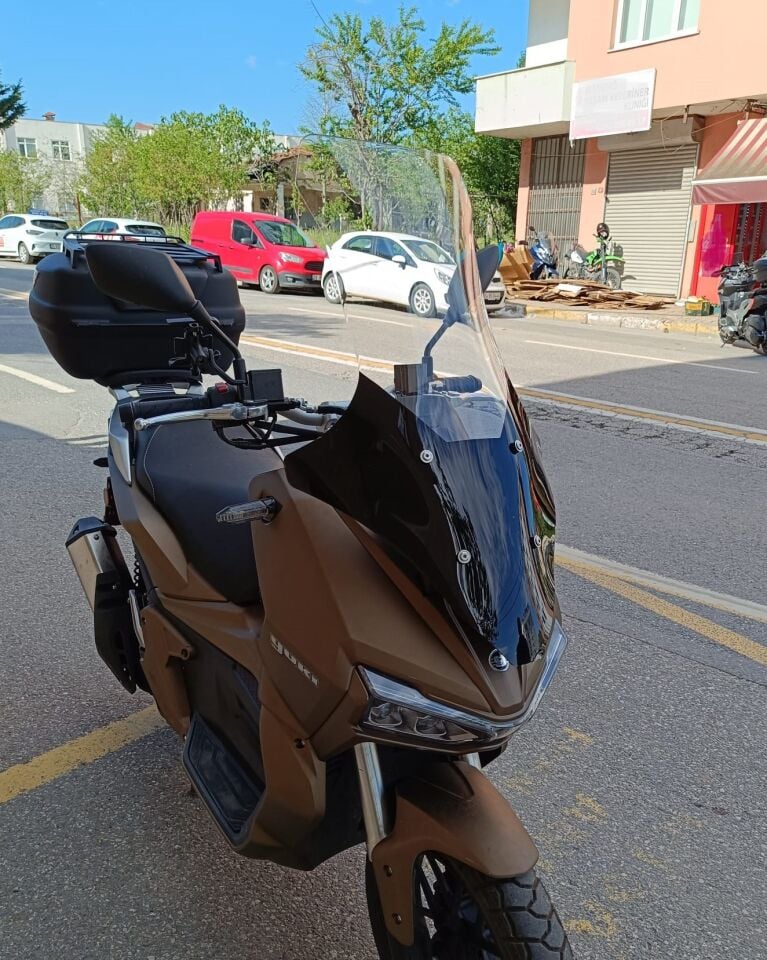 MOTOCAM Yuki Adventure 150 Ön Cam 2023-2026 Model 78cm Şeffaf Renkli 4mm UZUN