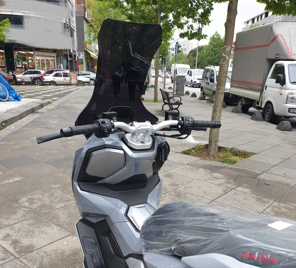 MOTOCAM RMG Moto Gusto Dream 150 Ön Cam 2023-2026 Model 78cm Siyah Renkli 4mm UZUN