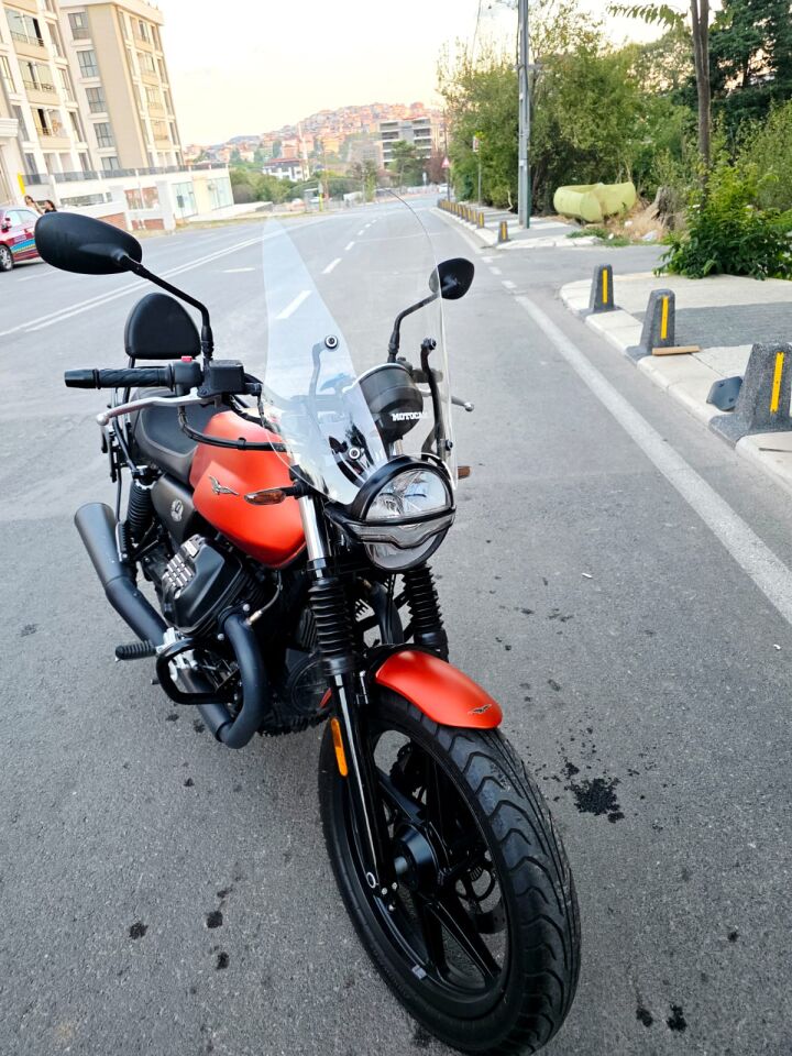 MOTOCAM Moto Guzzi V7 Stone Ön Cam 2021-2023 Model 53cm Şeffaf Renkli 4mm APARATSIZ