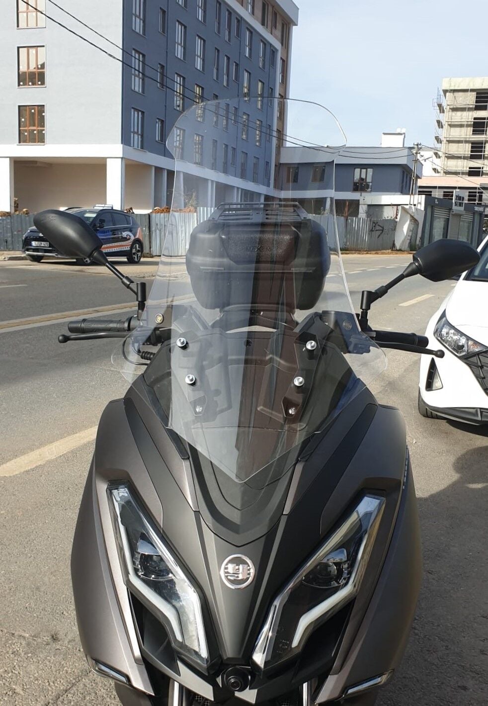 MOTOCAM Yuki Explorer 250 Ön Cam 2021-2026 Model 72cm Şeffaf Renkli 4mm UZUN