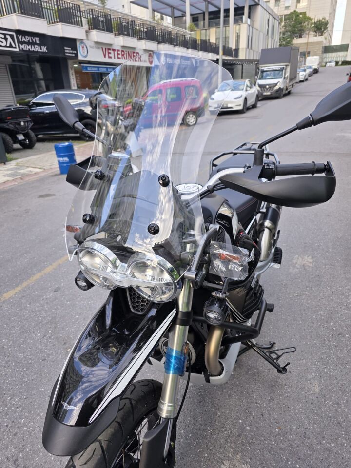 MOTOCAM Moto Guzzi V85 Ön Cam 2019-2023 Model 58cm Şeffaf Renkli 4mm