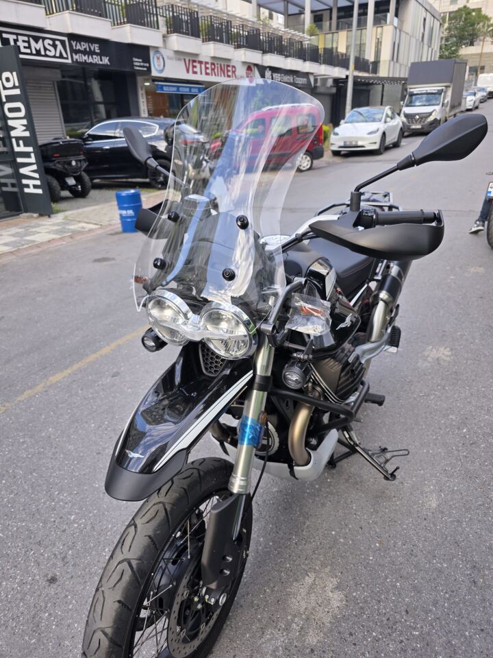 MOTOCAM Moto Guzzi V85 Ön Cam 2019-2023 Model 58cm Şeffaf Renkli 4mm