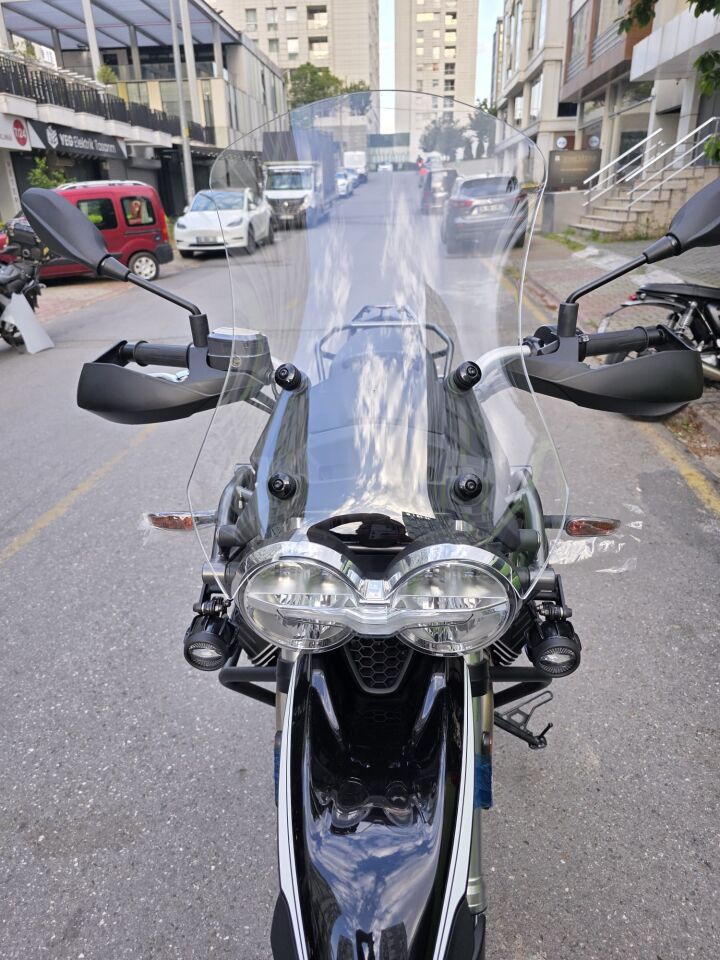 MOTOCAM Moto Guzzi V85 Ön Cam 2019-2023 Model 58cm Şeffaf Renkli 4mm