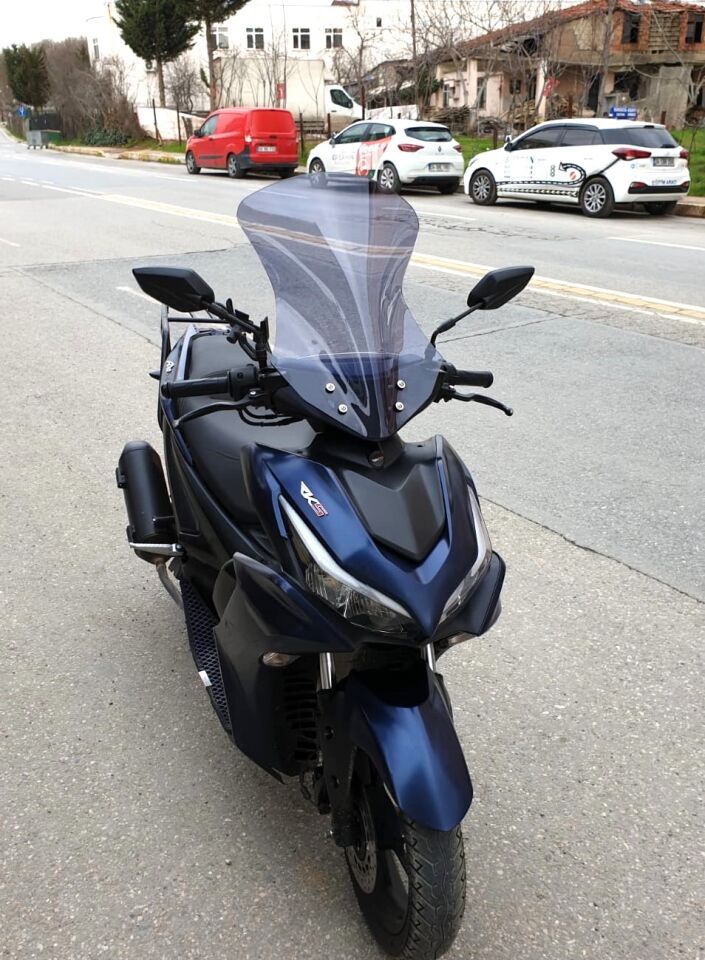 MOTOCAM Motolüx IST 34  Ön Cam 2025-2026 Model 54cm Füme Renkli 4mm