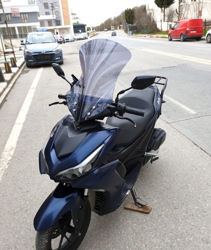 MOTOCAM Motolüx IST 34  Ön Cam 2025-2026 Model 54cm Füme Renkli 4mm