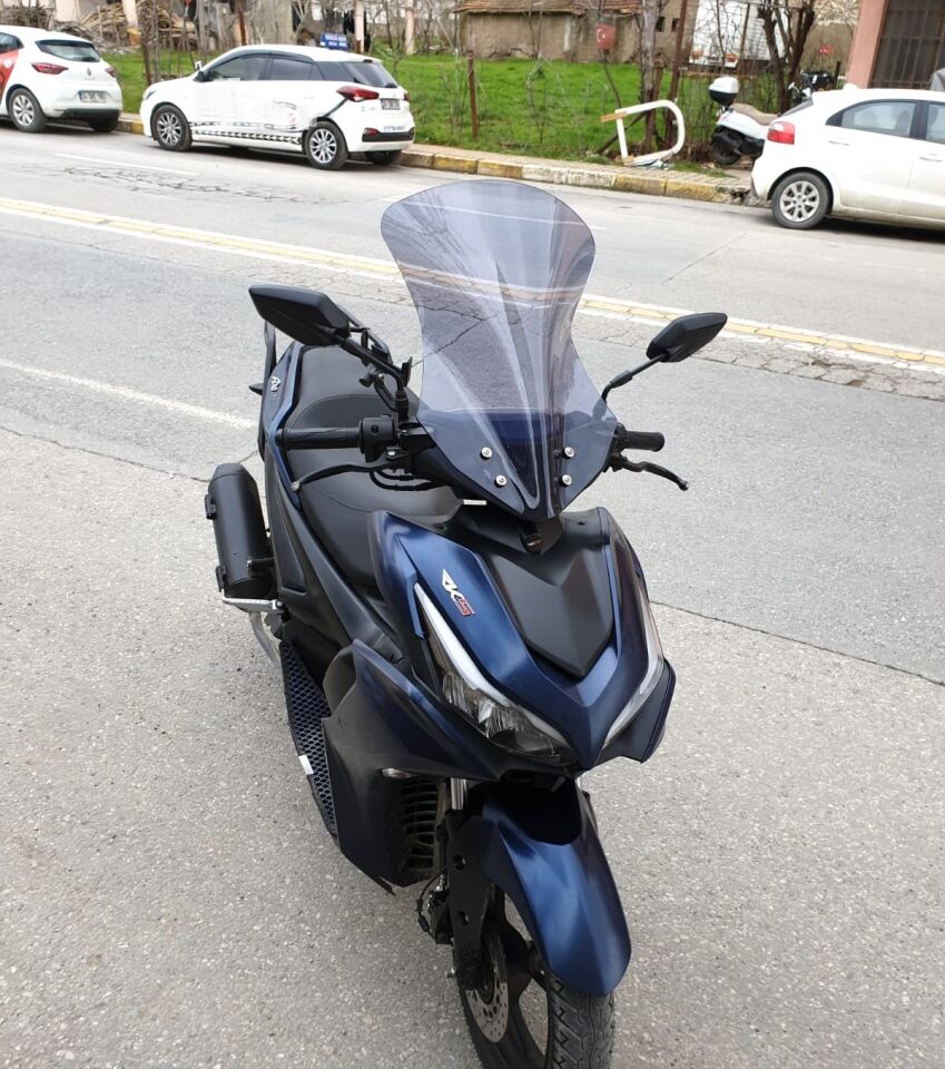 MOTOCAM Motolüx IST 34  Ön Cam 2025-2026 Model 54cm Füme Renkli 4mm