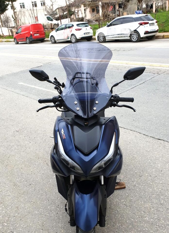 MOTOCAM Motolüx IST 34  Ön Cam 2025-2026 Model 54cm Füme Renkli 4mm