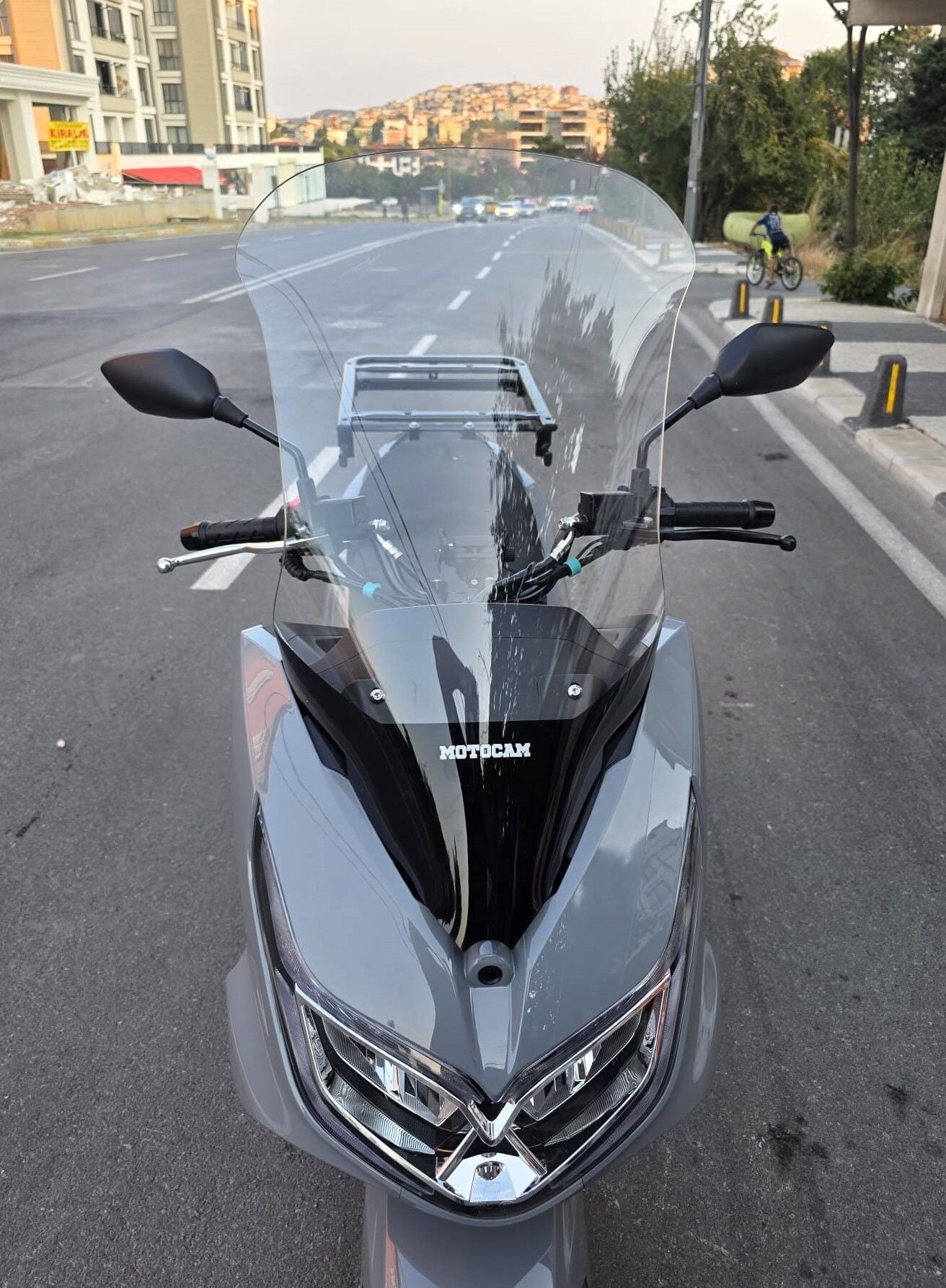 MOTOCAM Motolüx MCX 125 Ön Cam 2024-2026 Model 68cm Şeffaf Renkli 4mm