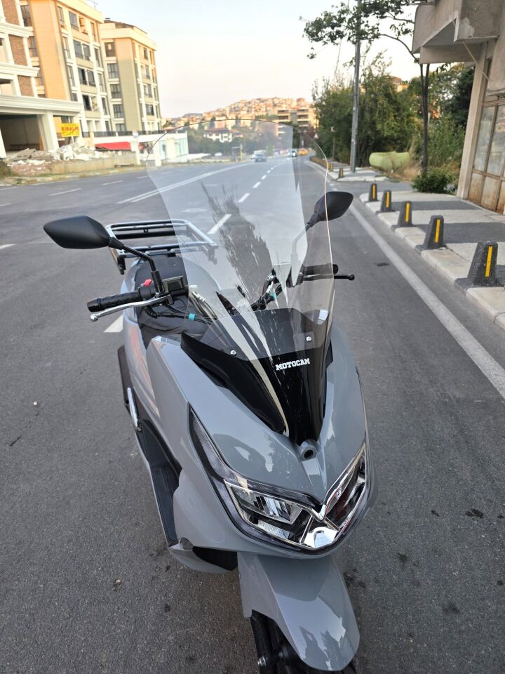 MOTOCAM Motolüx MCX 125 Ön Cam 2024-2026 Model 68cm Şeffaf Renkli 4mm