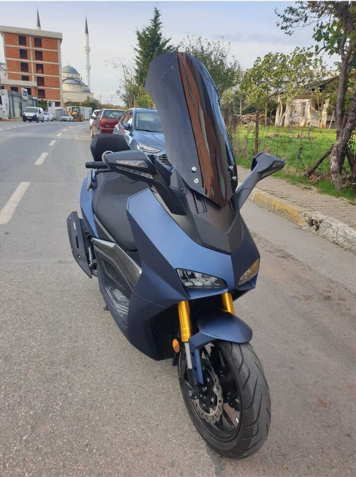 MOTOCAM Yuki Huracan 250 Ön Cam 2022-2026 Model 70cm Siyah Renkli 4mm