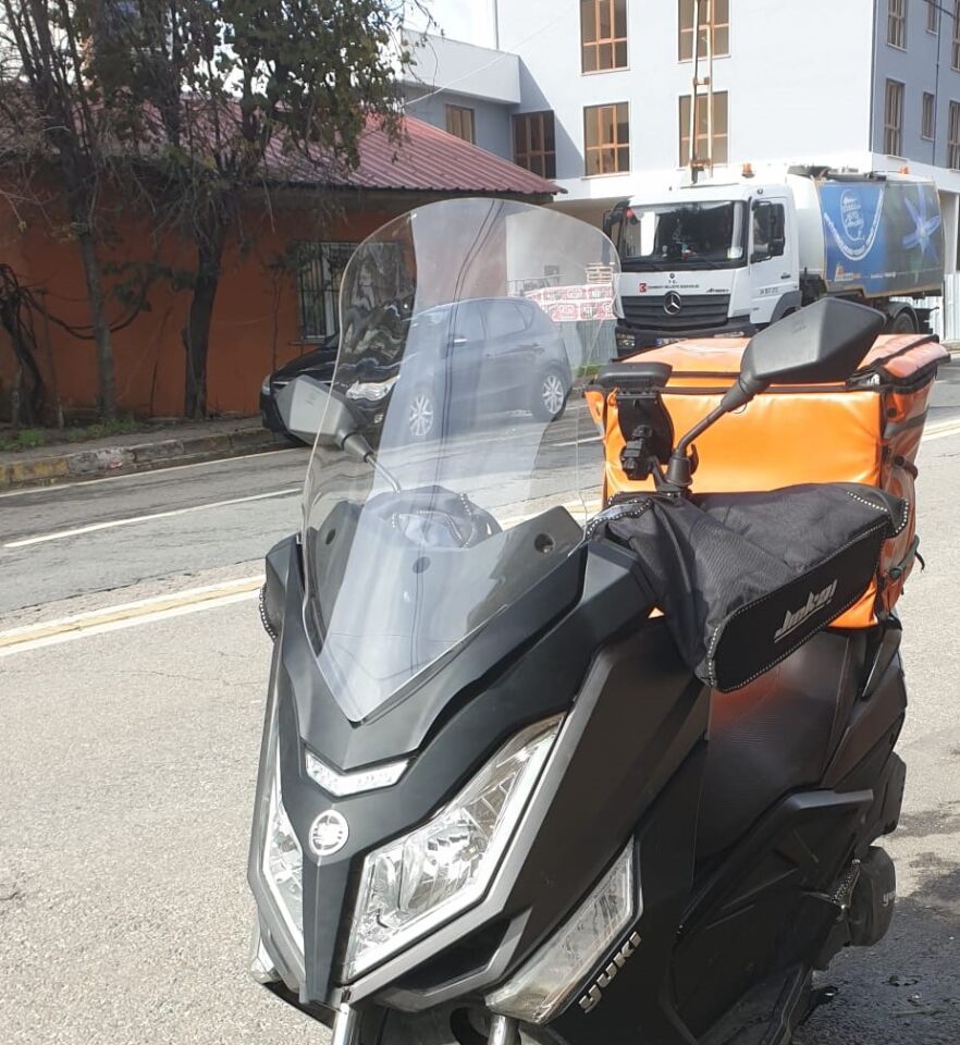 MOTOCAM Yuki T9 strom 125 Ön Cam 2021-2026 Model 62cm Şeffaf Renkli 4mm