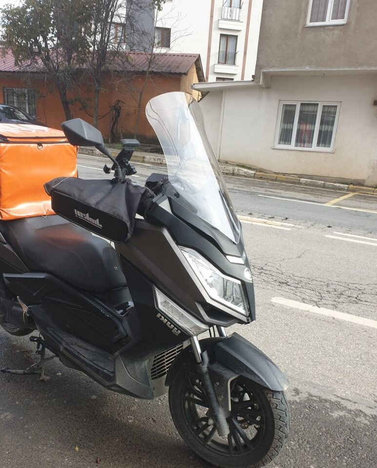 MOTOCAM Yuki T9 strom 125 Ön Cam 2021-2026 Model 62cm Şeffaf Renkli 4mm