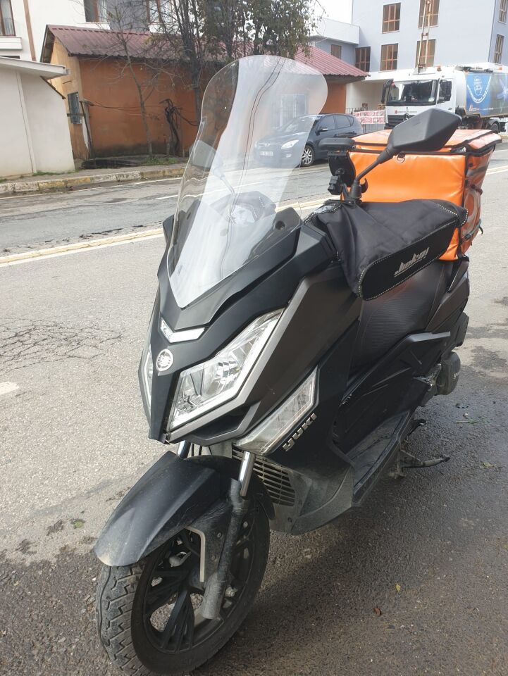 MOTOCAM Yuki T9 strom 125 Ön Cam 2021-2026 Model 62cm Şeffaf Renkli 4mm
