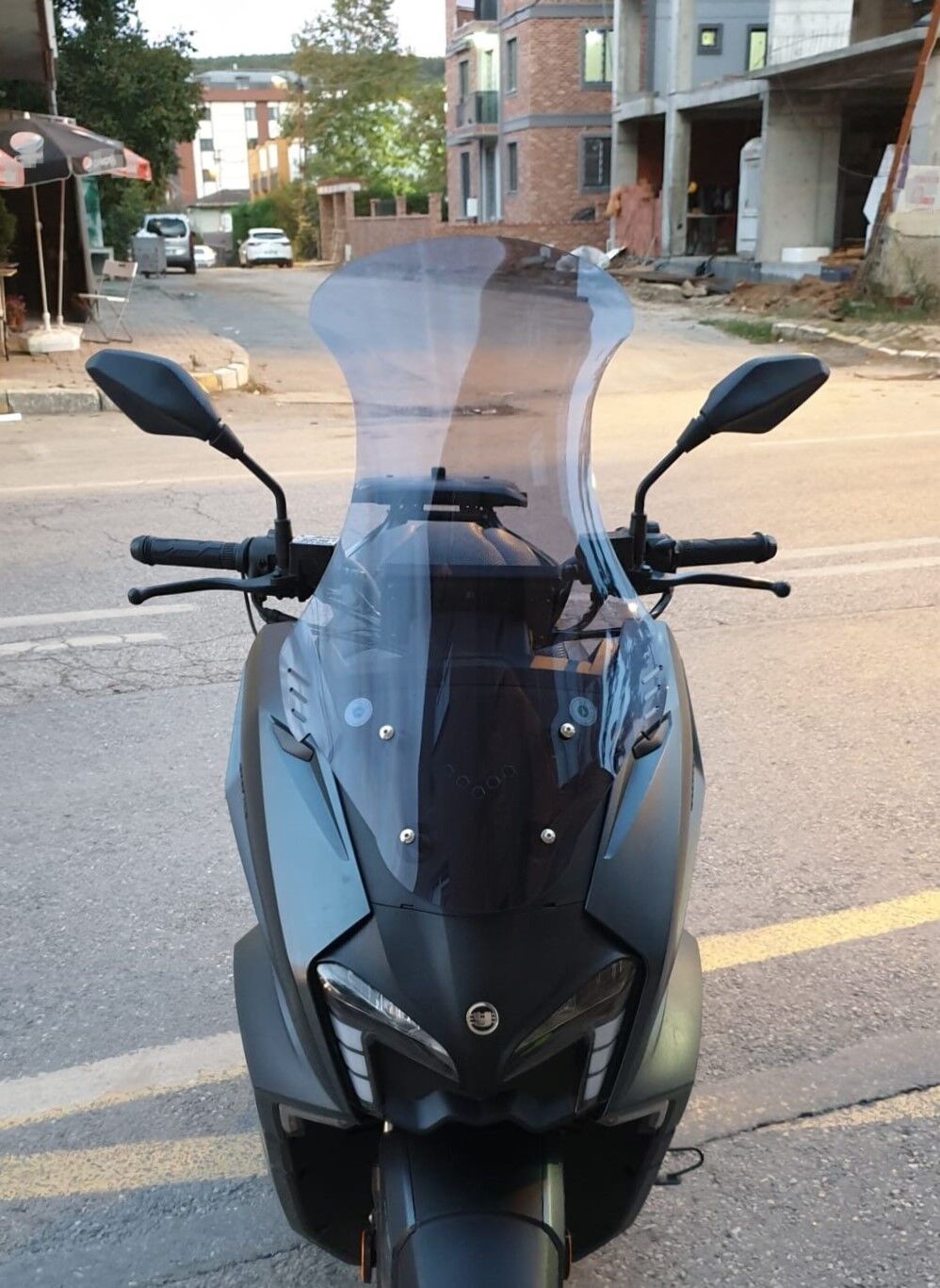 MOTOCAM Yuki Vampire 125 Ön Cam 2023-2026 Model 72cm Füme Renkli 4mm