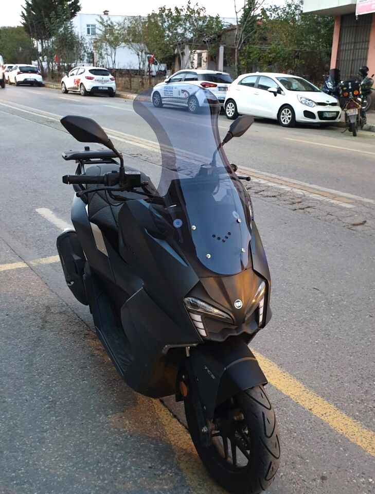 MOTOCAM Yuki Vampire 125 Ön Cam 2023-2026 Model 72cm Füme Renkli 4mm