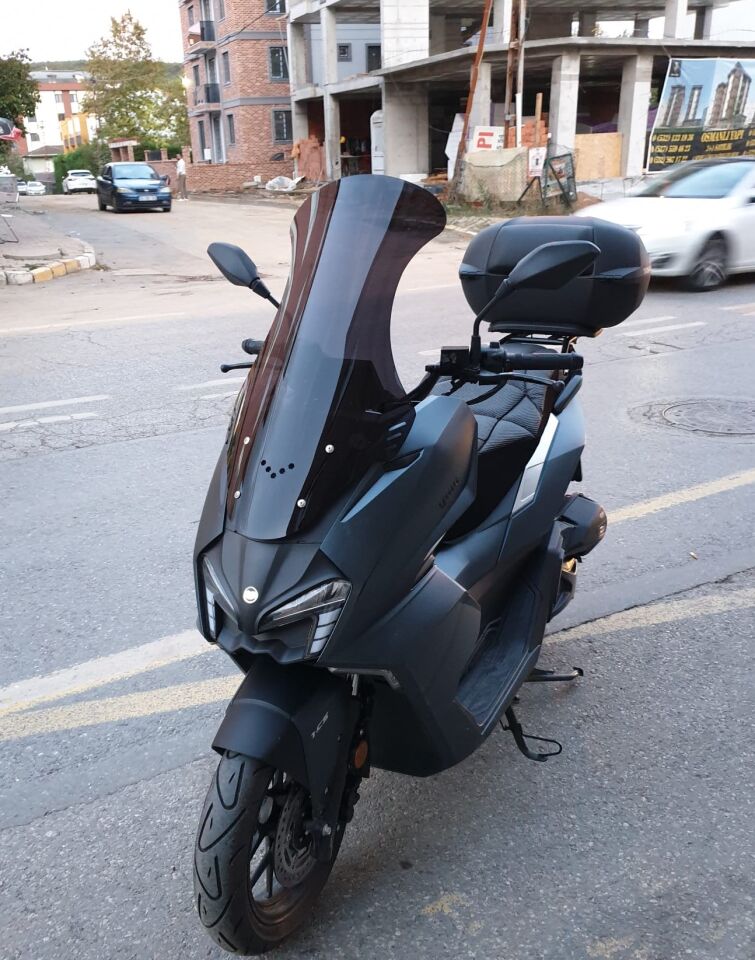 MOTOCAM Yuki Vampire 125 Ön Cam 2023-2026 Model 72cm Siyah Renkli 4mm