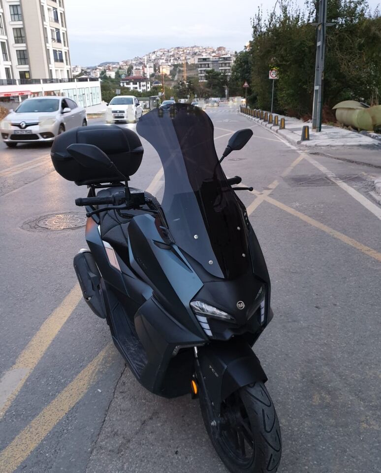 MOTOCAM Yuki Vampire 125 Ön Cam 2023-2026 Model 72cm Siyah Renkli 4mm