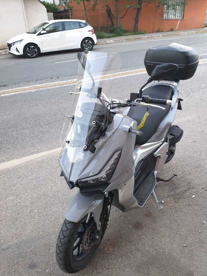 MOTOCAM Motolüx Wow 150  Ön Cam 2023-2026 Model 75cm Şeffaf Renkli 4mm UZUN