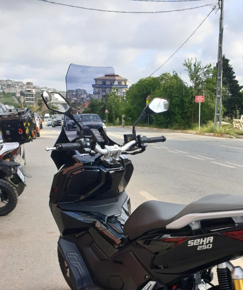 MOTOCAM Motolüx Wow 150  Ön Cam 2023-2026 Model 78cm Füme Renkli 4mm UZUN