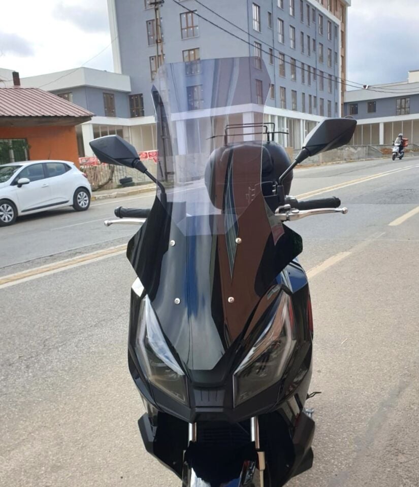 MOTOCAM Motolüx Wow 150  Ön Cam 2023-2026 Model 78cm Füme Renkli 4mm UZUN