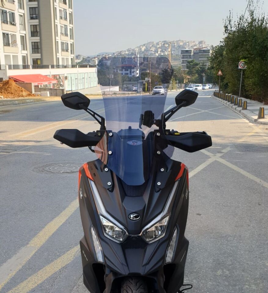 MOTOCAM Kymco DTX 360 Ön Cam 2021-2026 Model 67cm Füme Renkli 4mm UZUN
