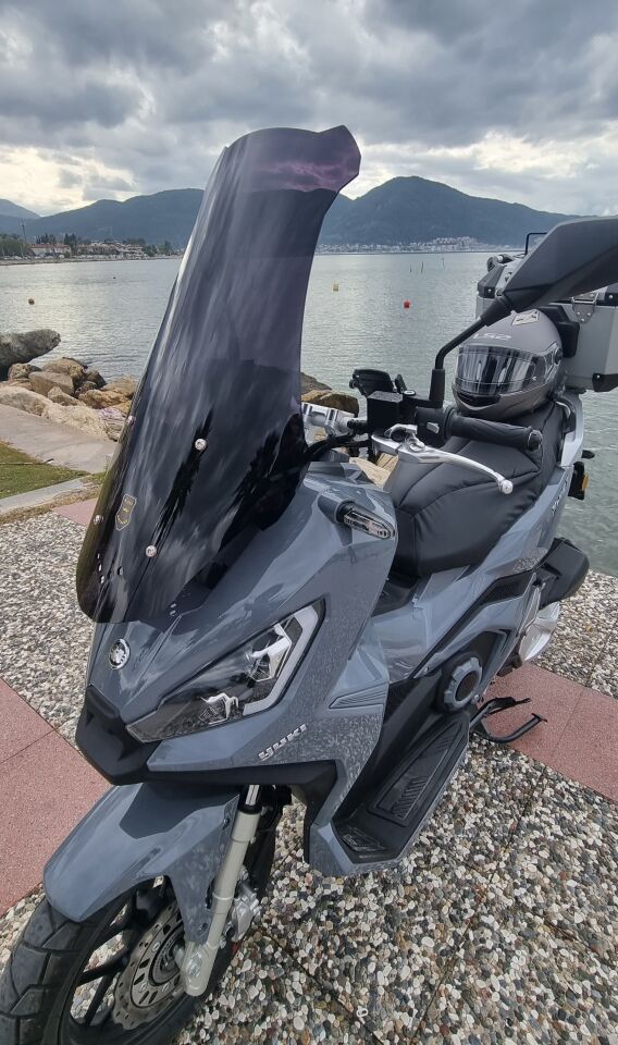 MOTOCAM Yuki Xway 125 Ön Cam 2023-2026 Model 75cm Siyah Renkli 4mm UZUN