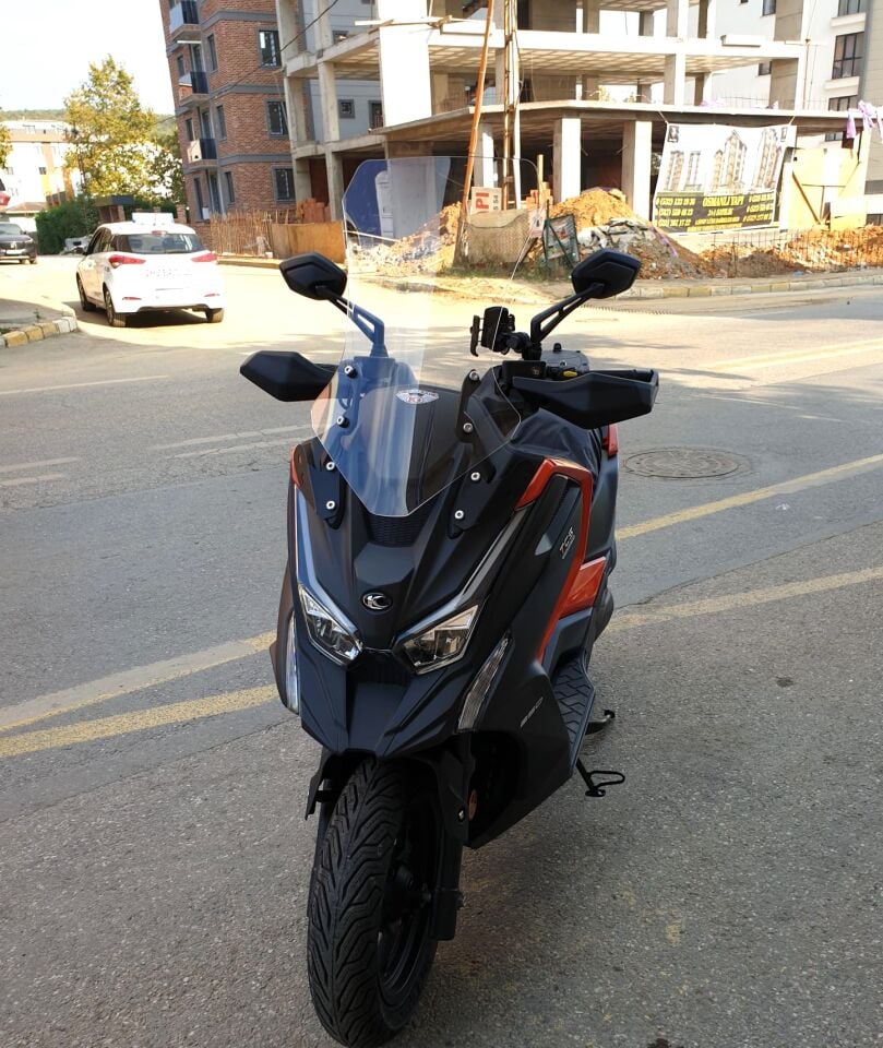 MOTOCAM Kymco DTX 360 Ön Cam 2021-2026 Model 67cm Şeffaf Renkli 4mm UZUN