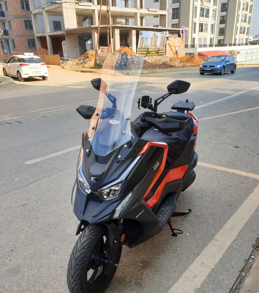 MOTOCAM Kymco DTX 360 Ön Cam 2021-2026 Model 67cm Şeffaf Renkli 4mm UZUN