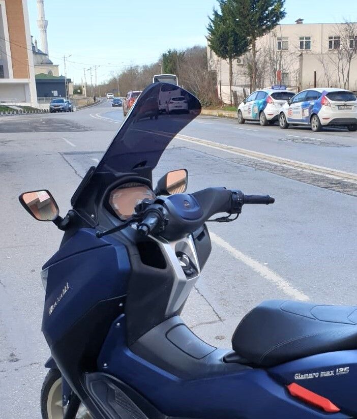 MOTOCAM Musatti Glamaro Max 125 Ön Cam 2023-2026 Model 50cm Siyah Renkli 4mm UZUN