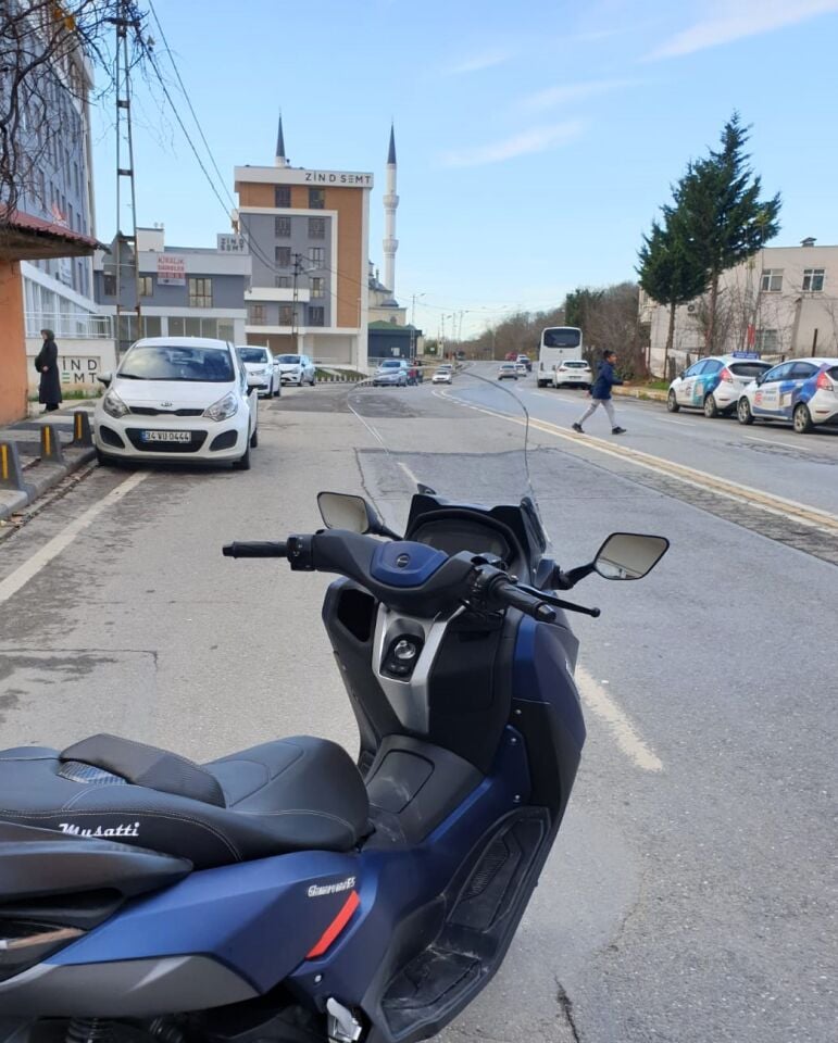 MOTOCAM Musatti Glamaro Max 125 Ön Cam 2023-2026 Model 50cm Şeffaf Renkli 4mm UZUN