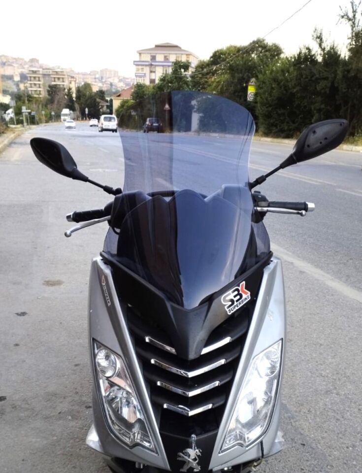 MOTOCAM Peugeot Citystar 200 Ön Cam 2017-2018 Model 56cm Füme Renkli 4mm UZUN