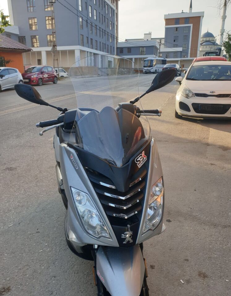 MOTOCAM Peugeot Citystar 200 Ön Cam 2017-2018 Model 56cm Şeffaf Renkli 4mm UZUN