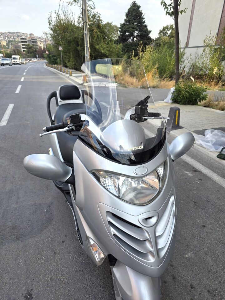 MOTOCAM Kymco Grand Dink Ön Cam 2002-2013 Model 47cm Şeffaf Renkli 4mm