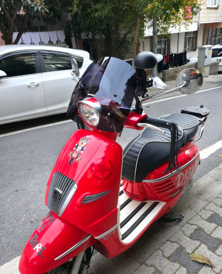 MOTOCAM Peugeot Django Ön Cam 2017-2026-2026 Model 37cm Siyah Renkli 4mm APARATSIZ