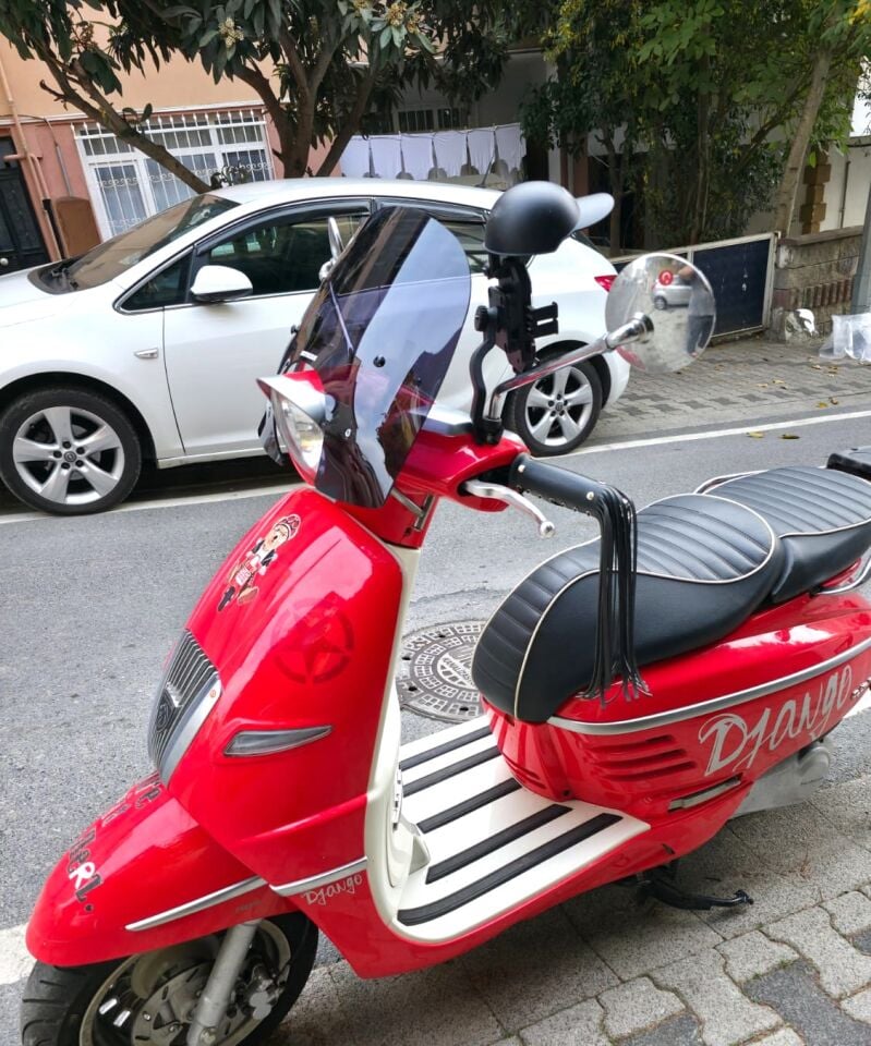 MOTOCAM Peugeot Django Ön Cam 2017-2026-2026 Model 37cm Siyah Renkli 4mm APARATSIZ