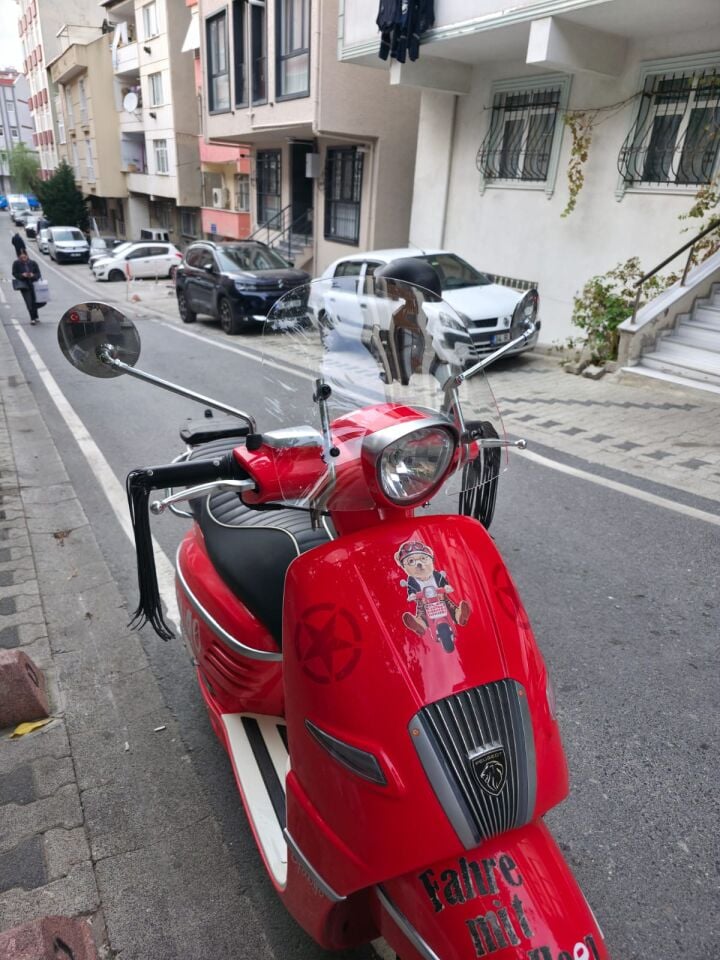 MOTOCAM Peugeot Django Ön Cam 2017-2026-2026 Model 37cm Şeffaf Renkli 4mm  APARATSIZ