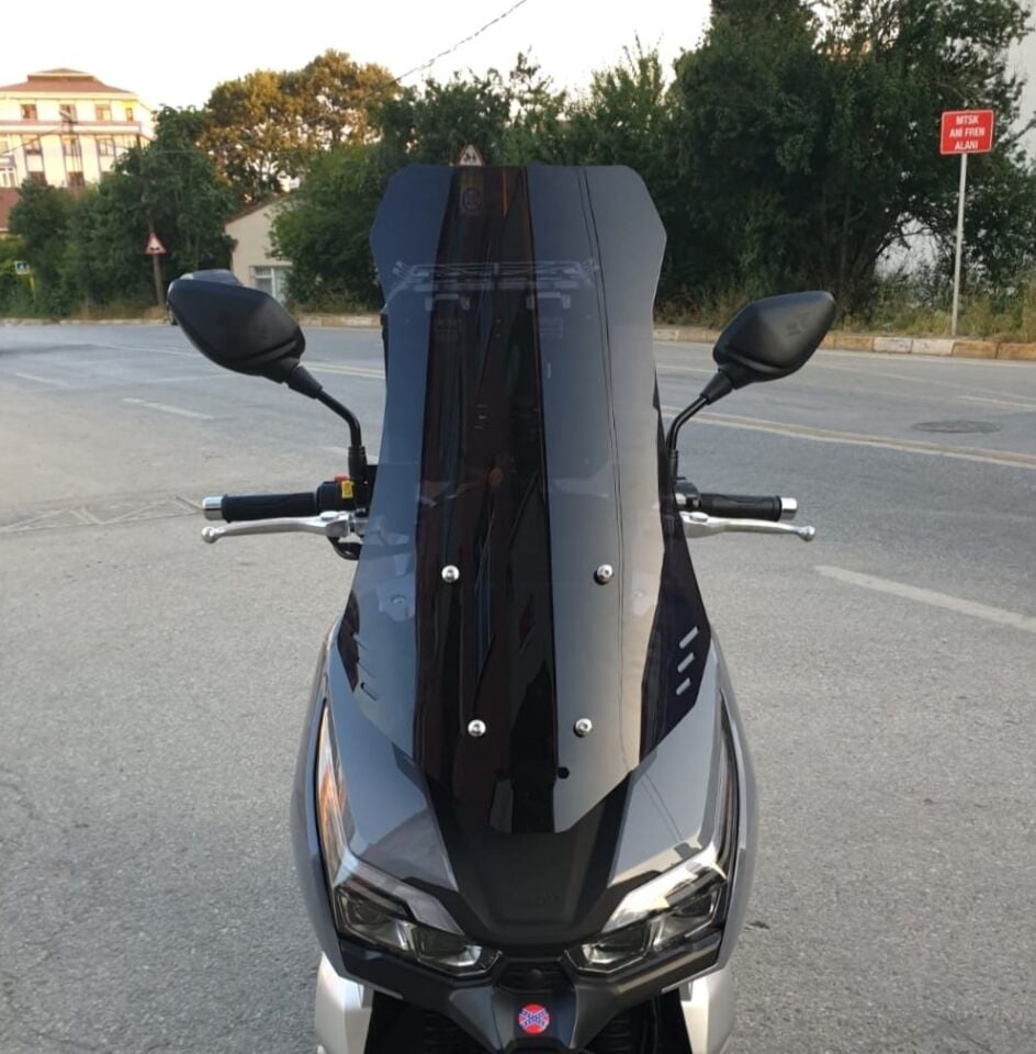 MOTOCAM RKS Freccia Ön Cam 2022-2026 Model 65cm Siyah Renkli 4mm ORTA BOYLU