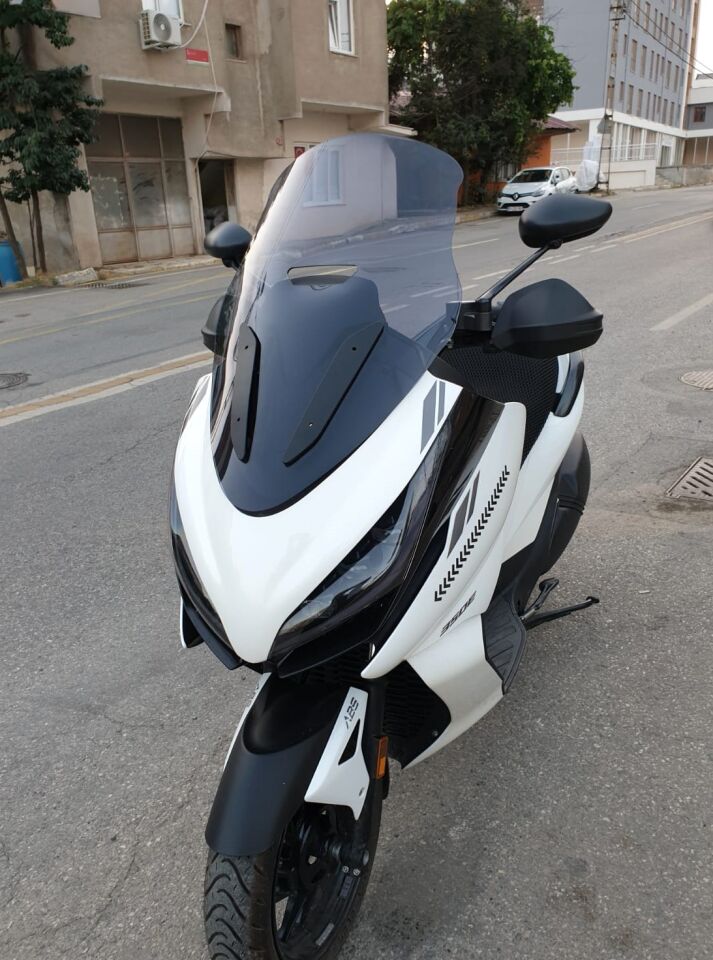 MOTOCAM Zontes ZT 250 T-E Ön Cam 2023-2026 Model 73cm Füme Renkli 4mm