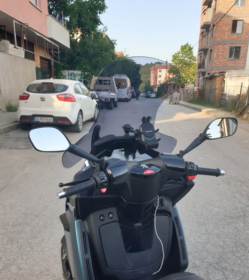 MOTOCAM Peugeot Metropolis 400 Ön Cam 2021-2026 Model 68cm Füme Renkli 4mm