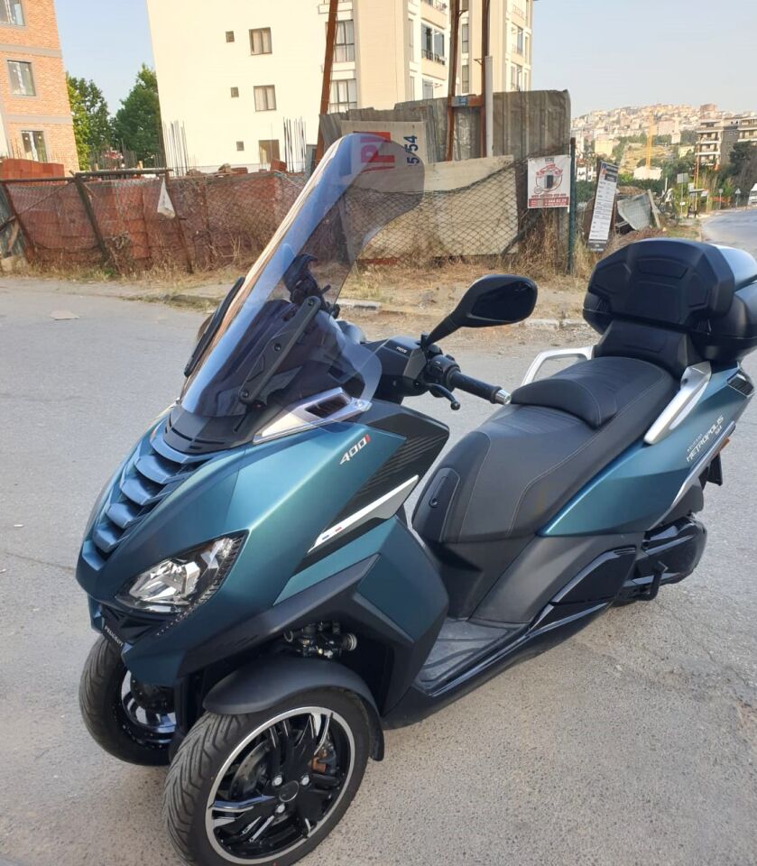 MOTOCAM Peugeot Metropolis 400 Ön Cam 2021-2026 Model 68cm Füme Renkli 4mm