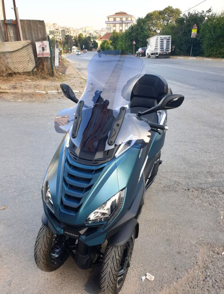 MOTOCAM Peugeot Metropolis 400 Ön Cam 2021-2026 Model 68cm Füme Renkli 4mm