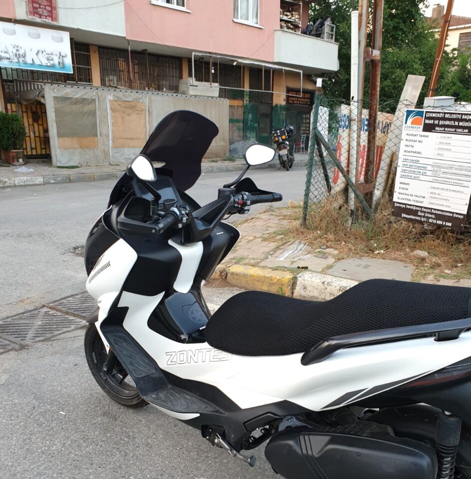 MOTOCAM Zontes ZT 250 T-E Ön Cam 2023-2026 Model 73cm Siyah Renkli 4mm